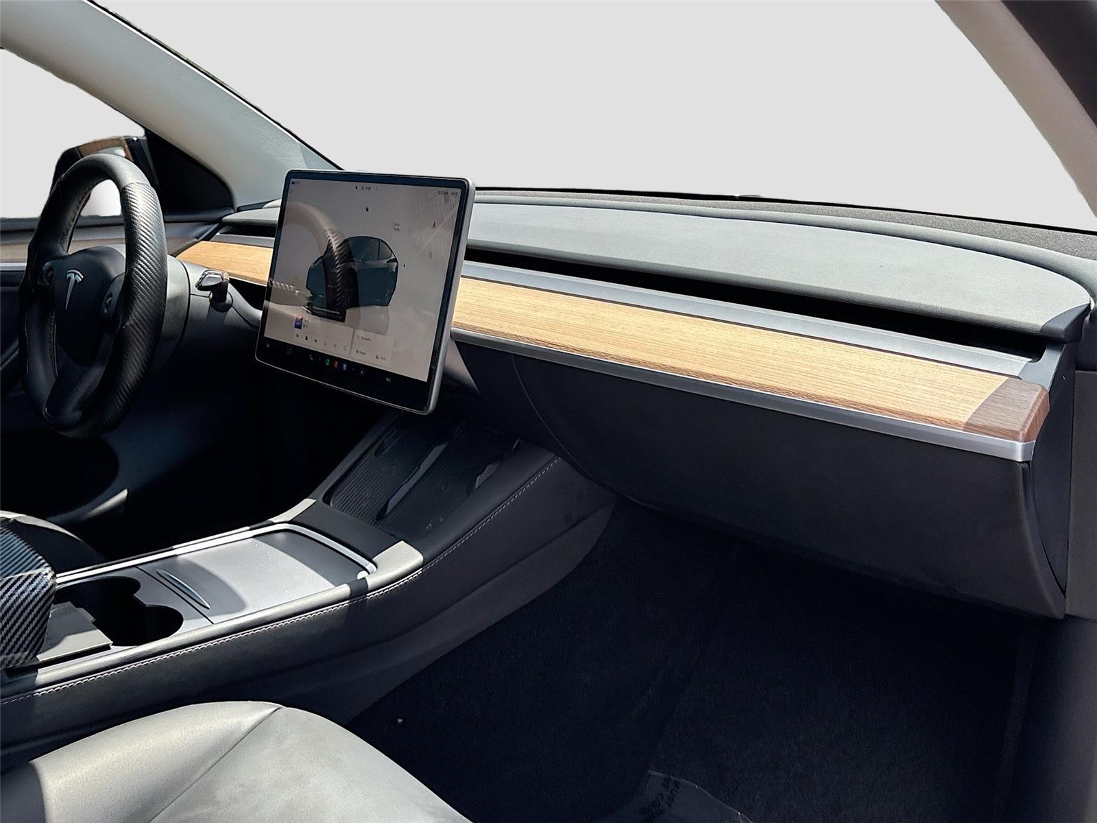 2025TeslaModel YLong Range