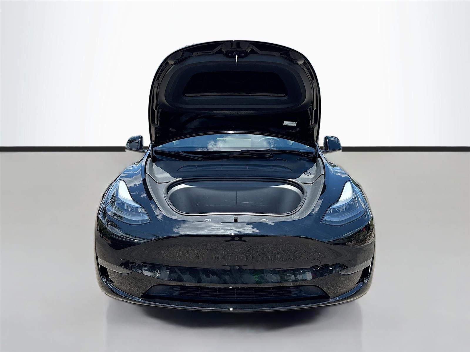 2025TeslaModel YLong Range