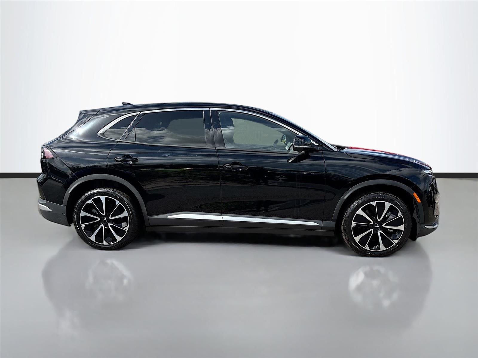 2025 VinFast VF 8 Plus