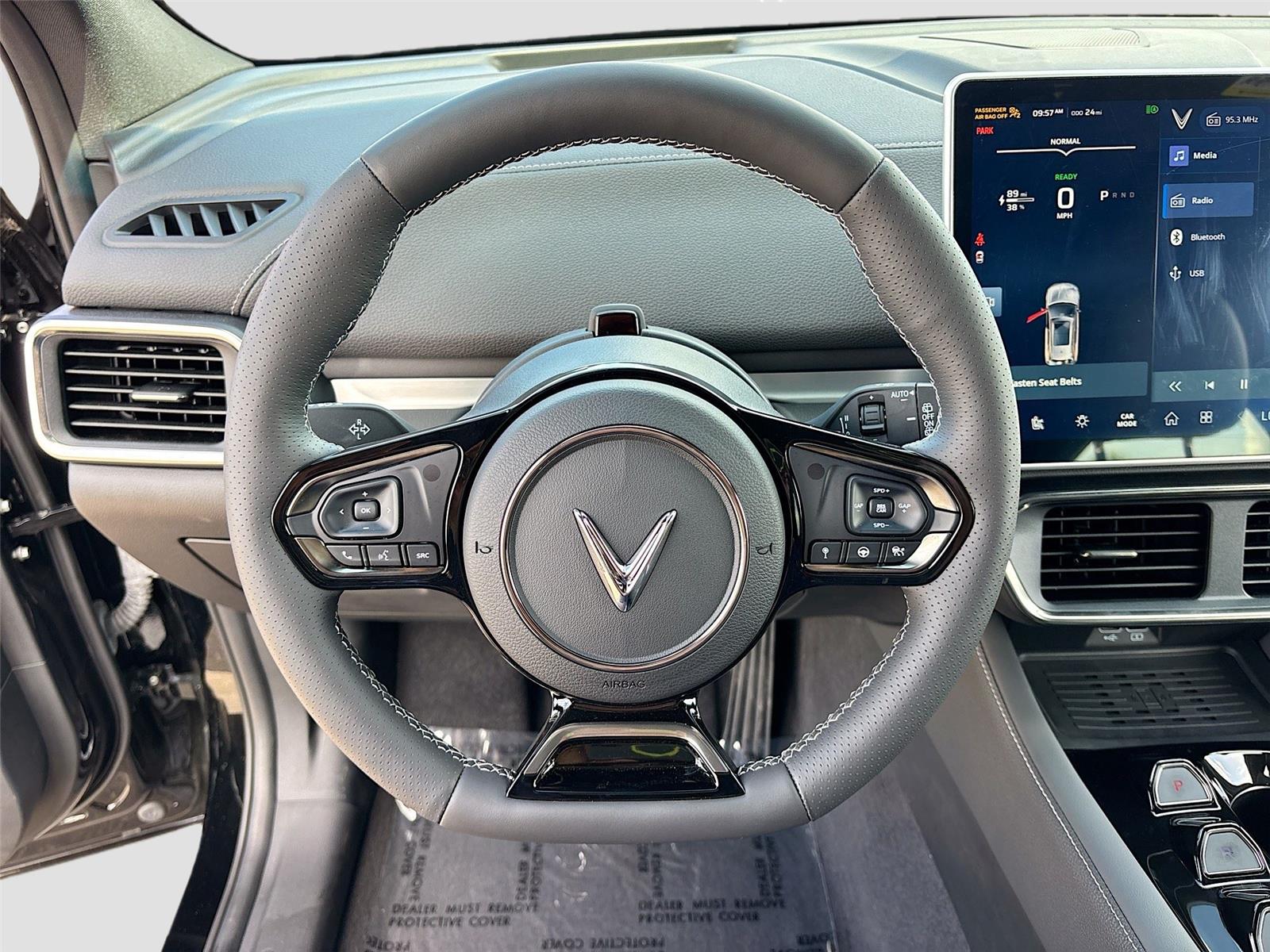 2025 VinFast VF 8 Plus