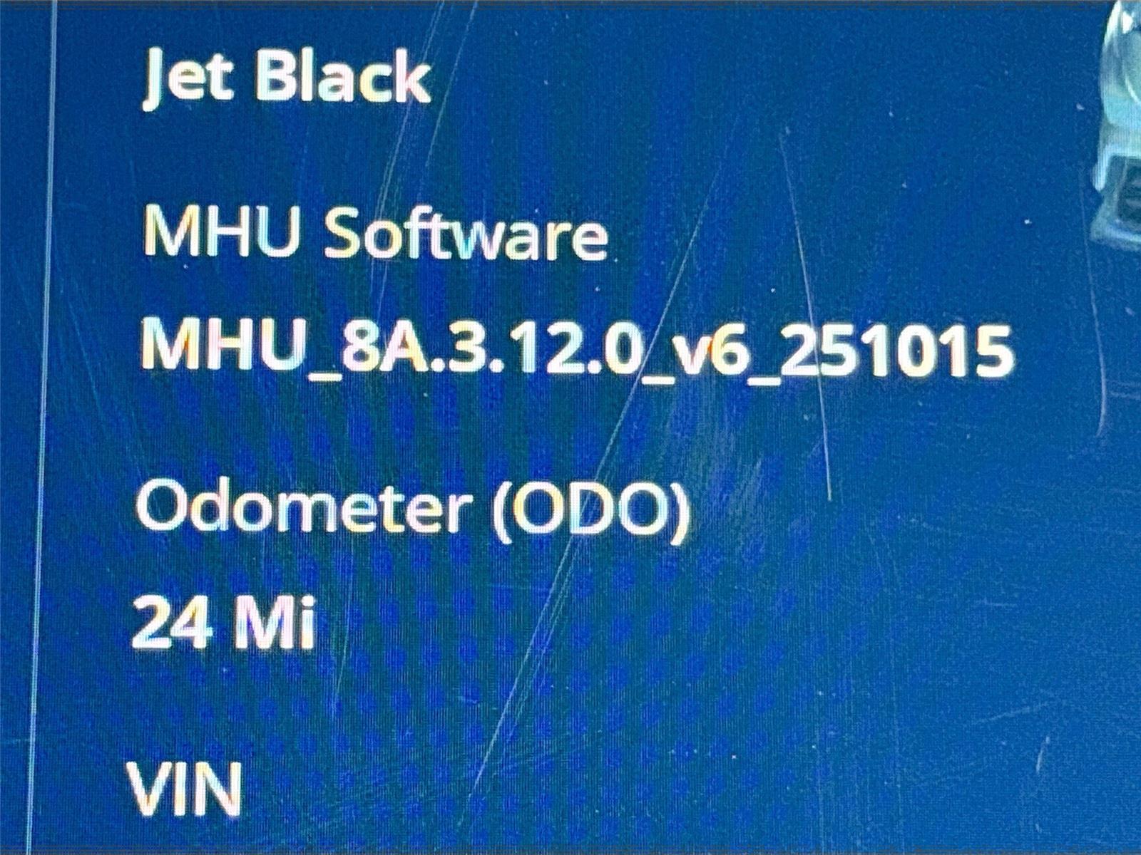 2025 VinFast VF 8 Plus