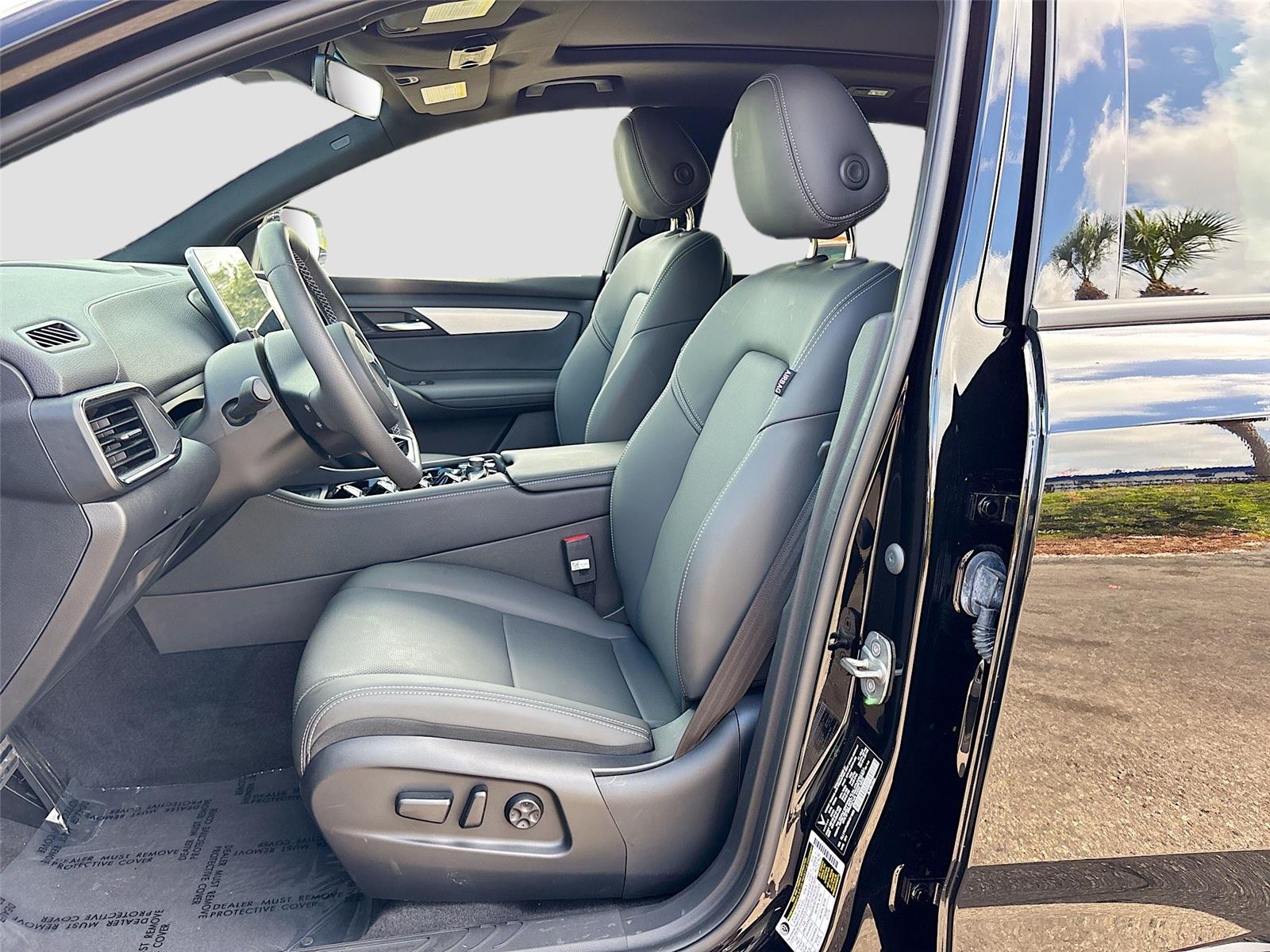 2025 VinFast VF 8 Plus
