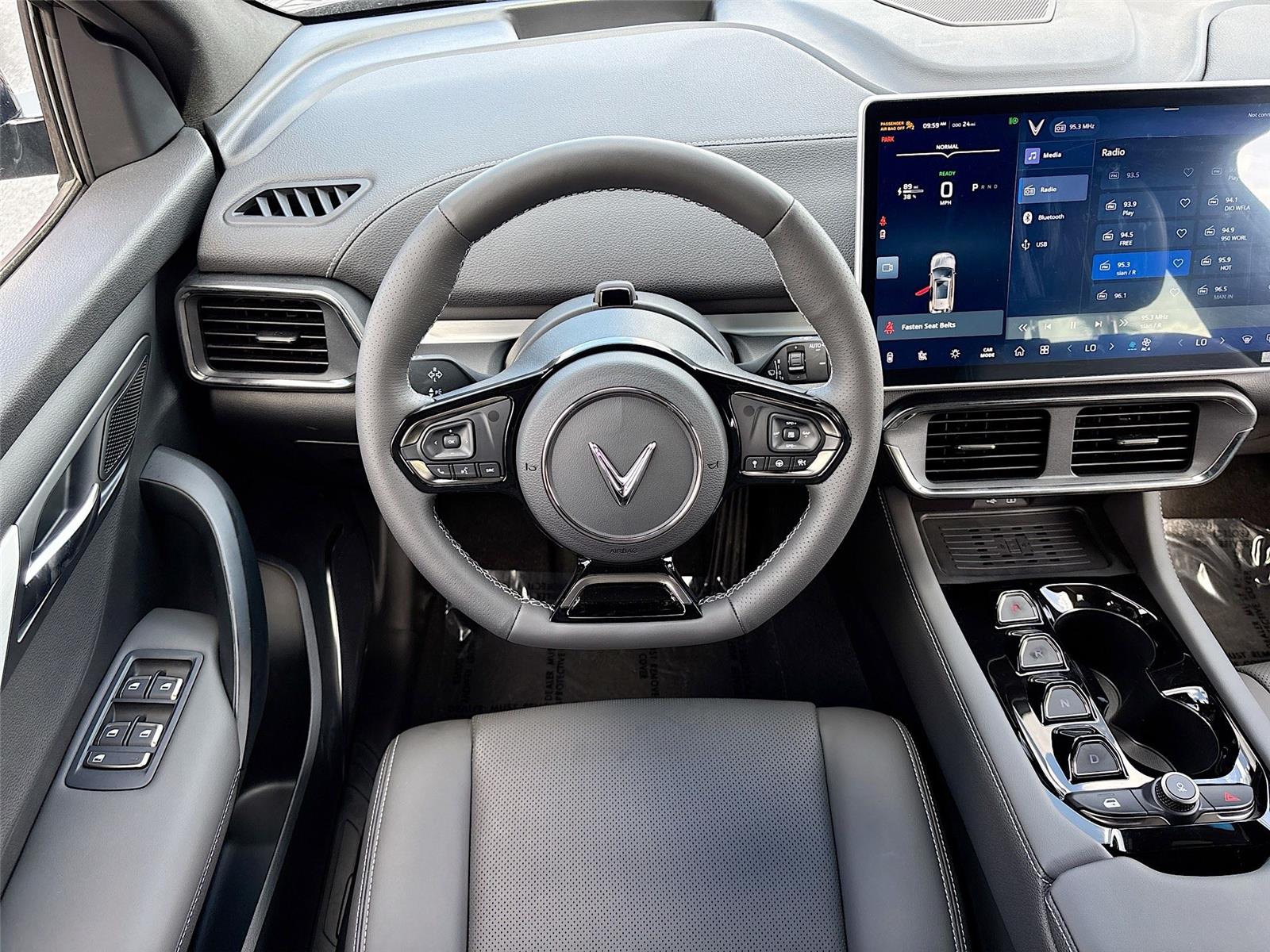 2025 VinFast VF 8 Plus
