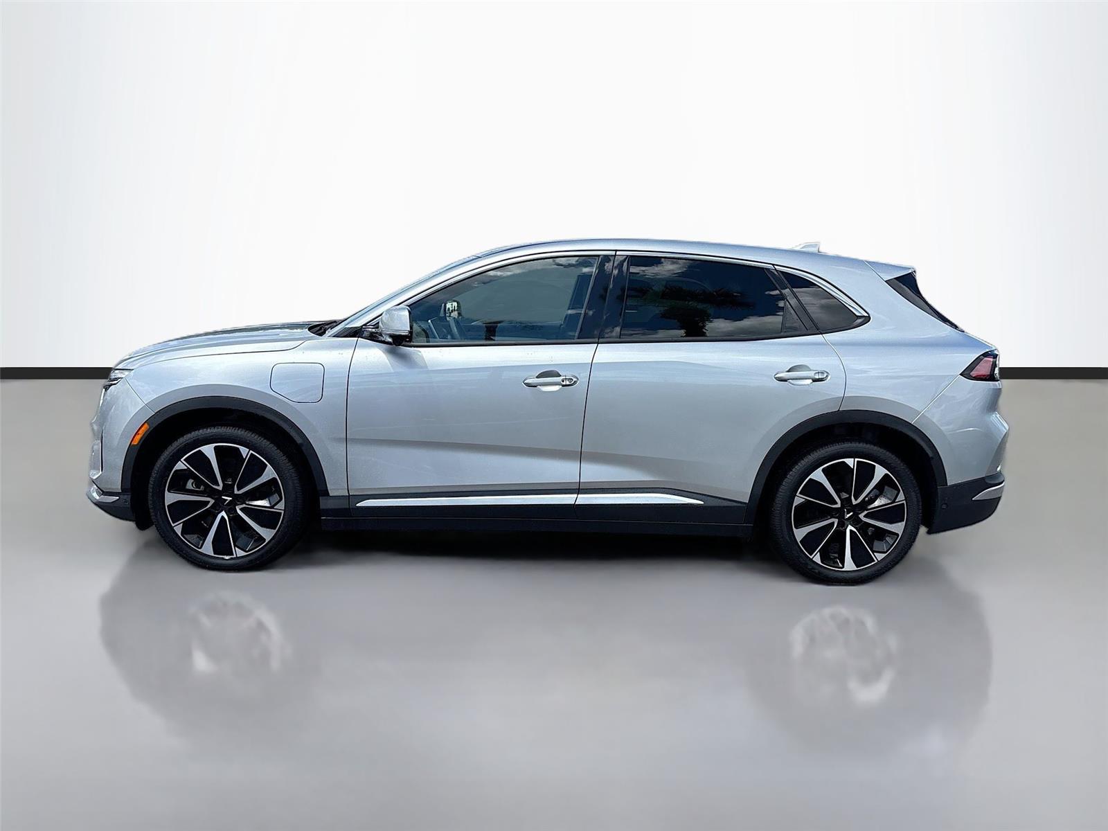 2025 VinFast VF 8 Plus
