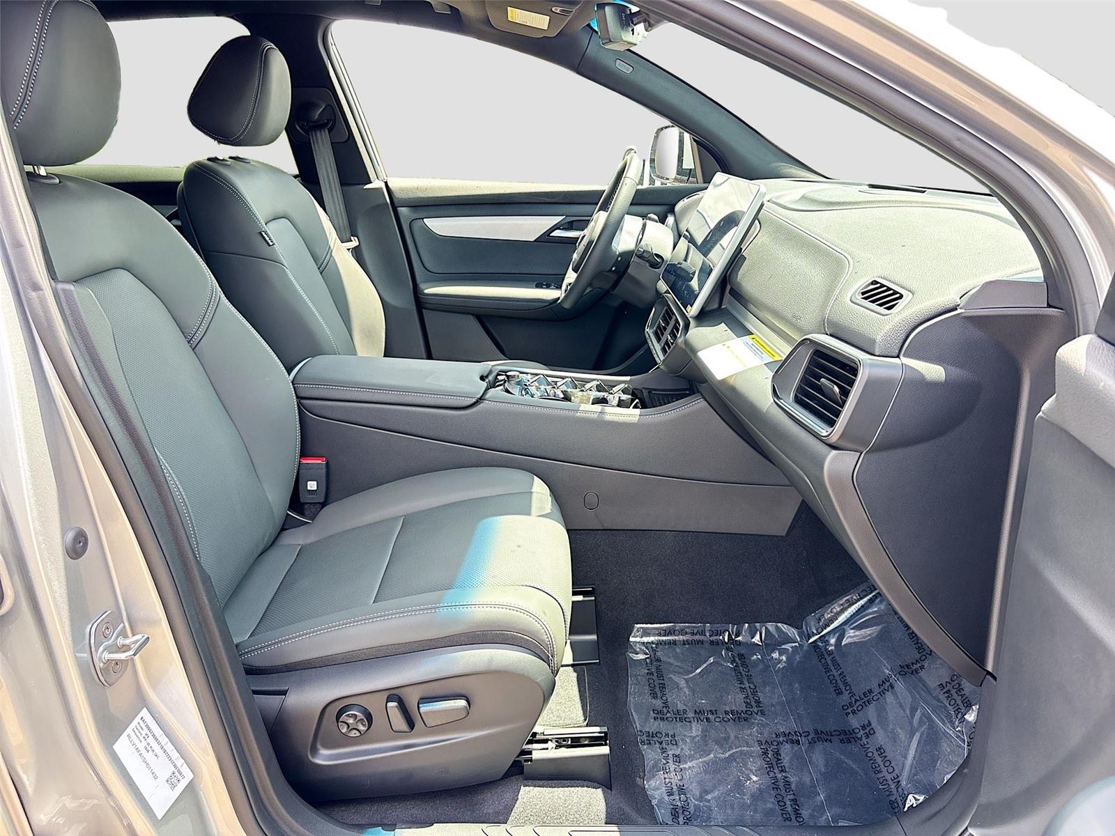 2025 VinFast VF 8 Plus