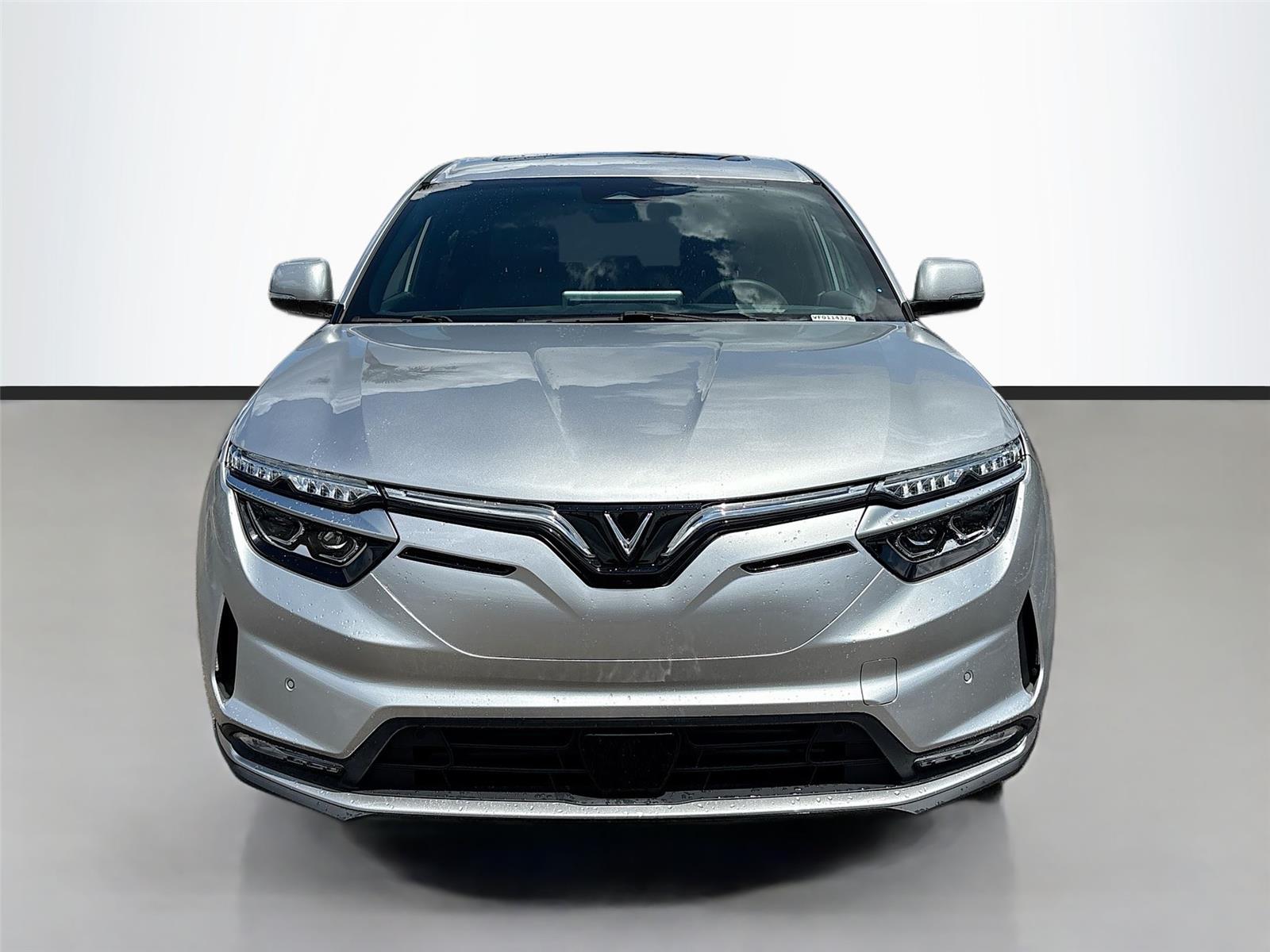 2025 VinFast VF 8 Plus