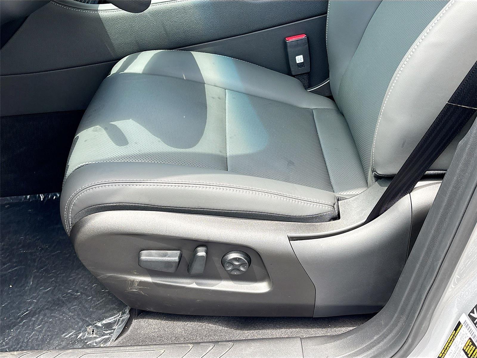 2025 VinFast VF 8 Plus