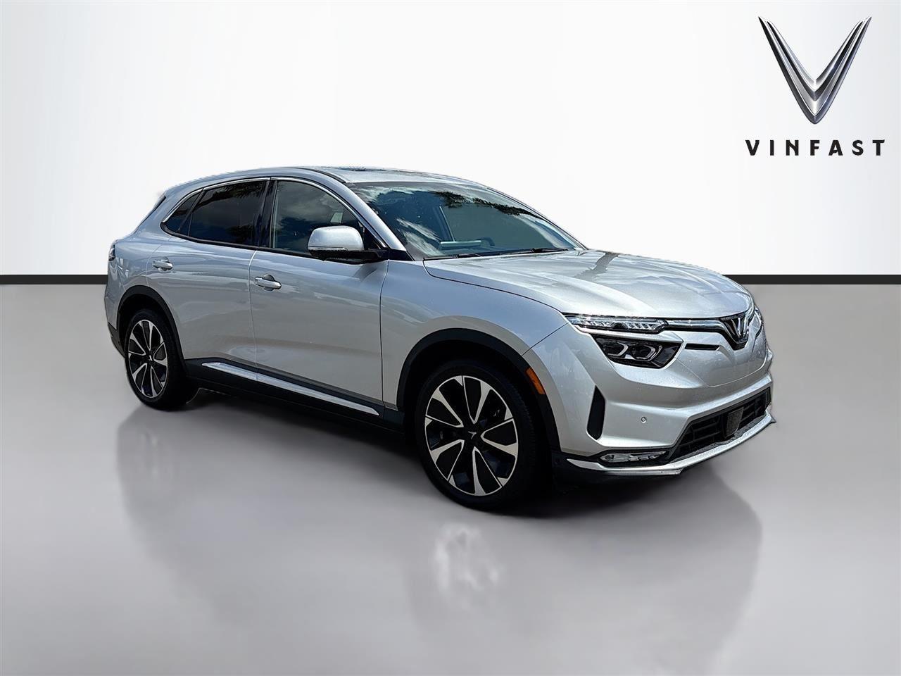 2025 VinFast VF 8 Plus