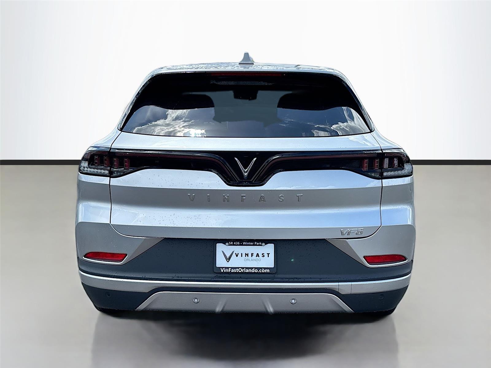 2025 VinFast VF 8 Plus