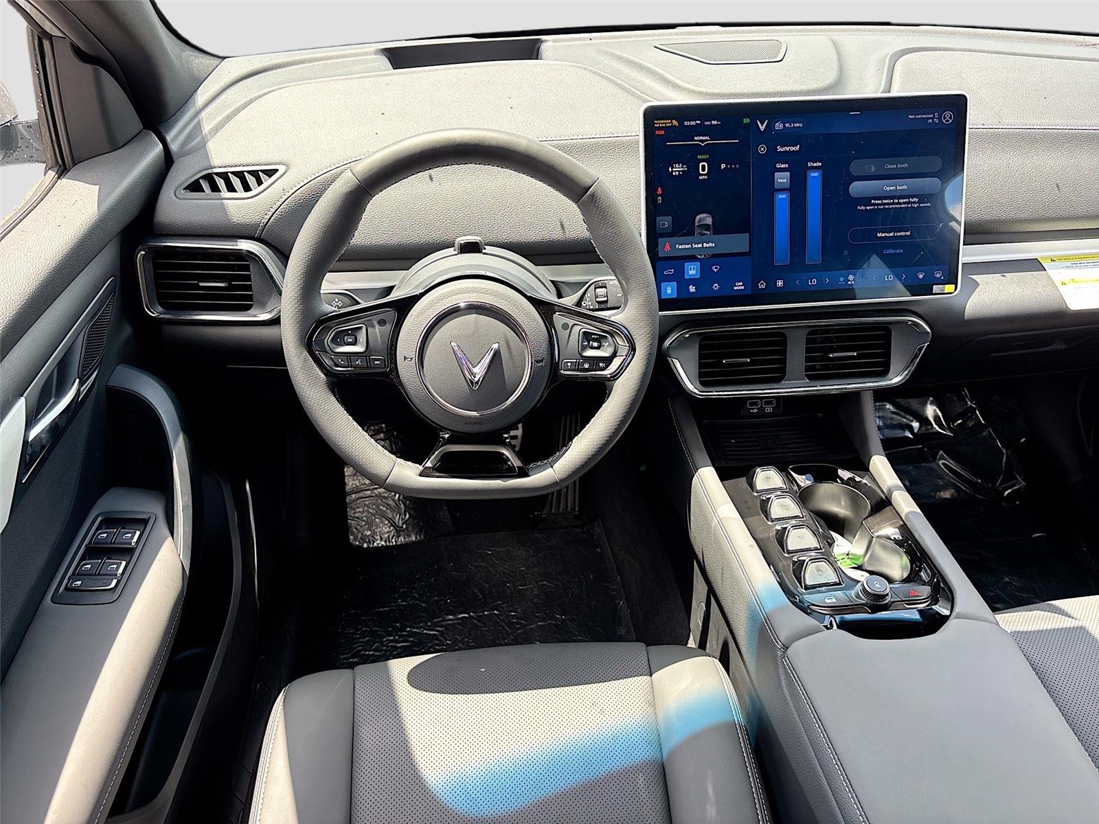 2025 VinFast VF 8 Plus
