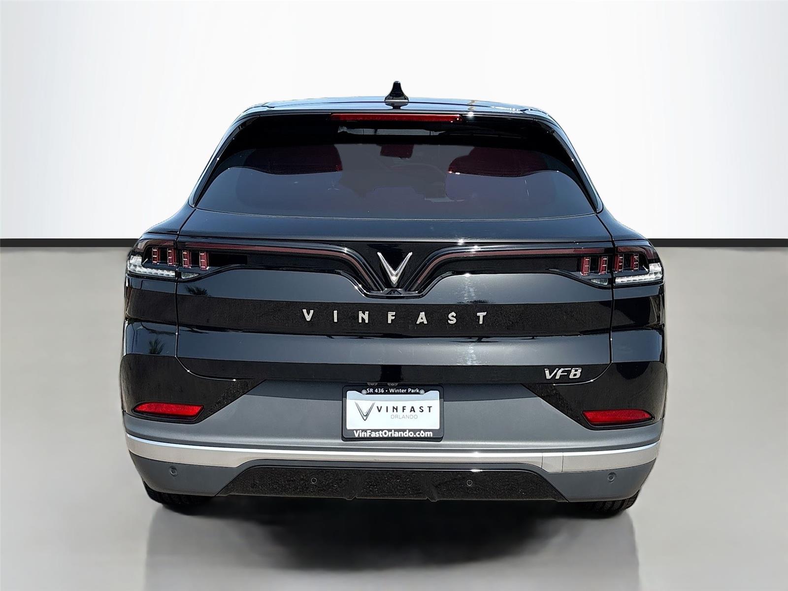 2025 VinFast VF 8 Plus