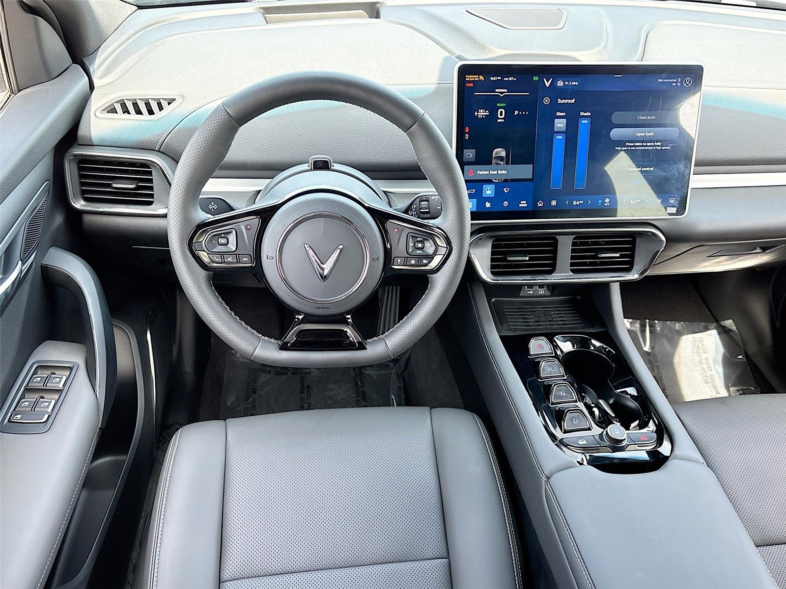 2025 VinFast VF 8 Plus