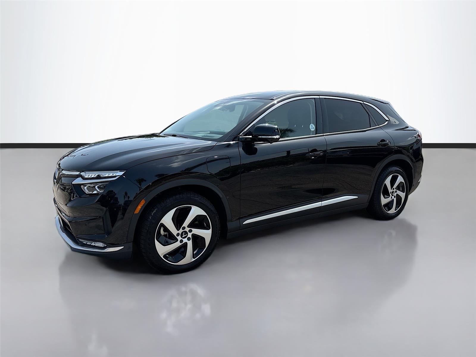 2025 VinFast VF 8 Eco