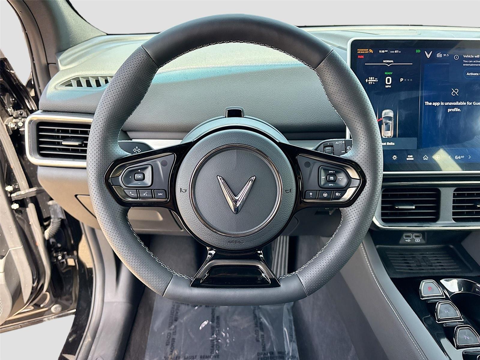 2025 VinFast VF 8 Plus