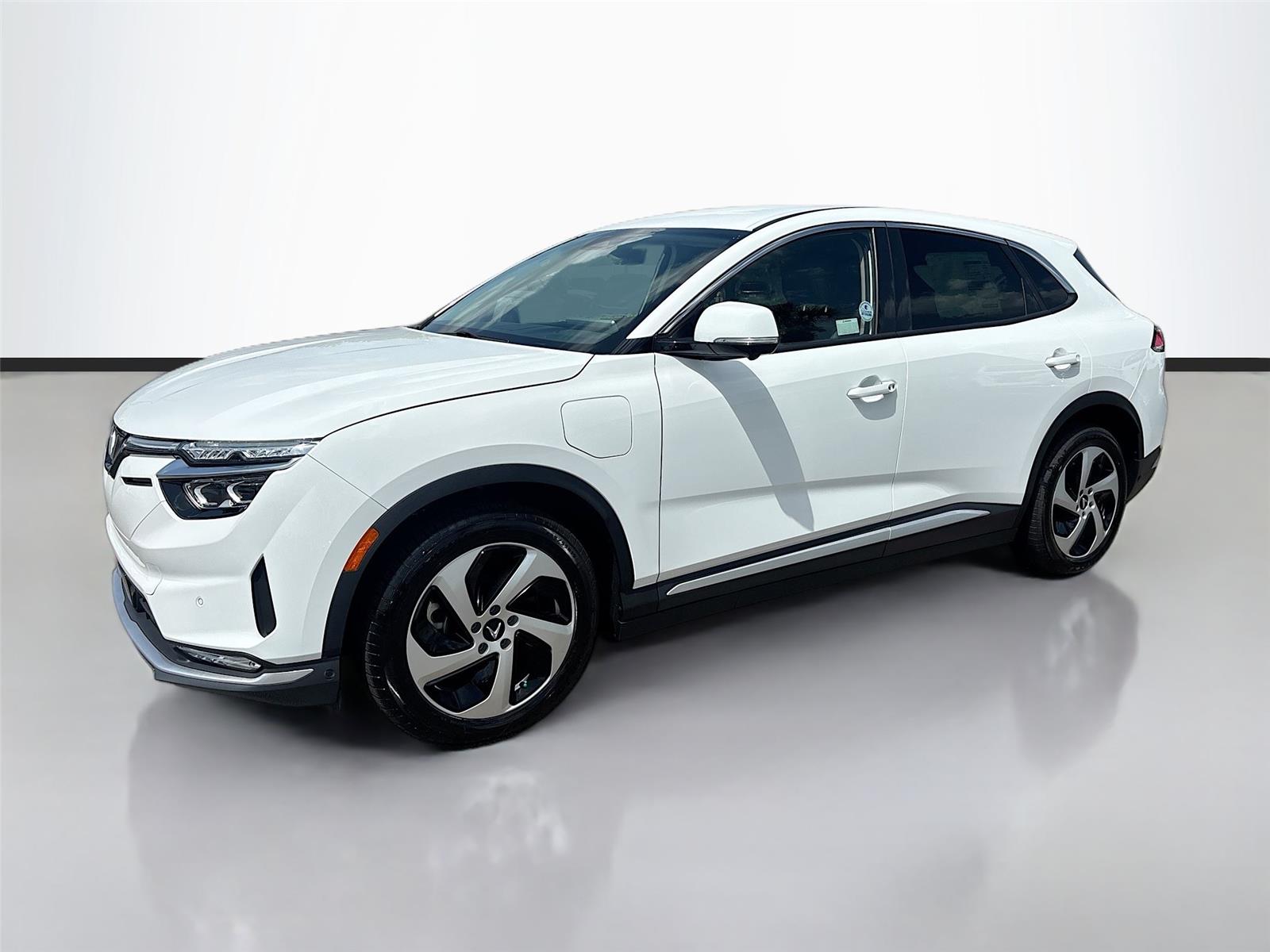 2025 VinFast VF 8 Eco