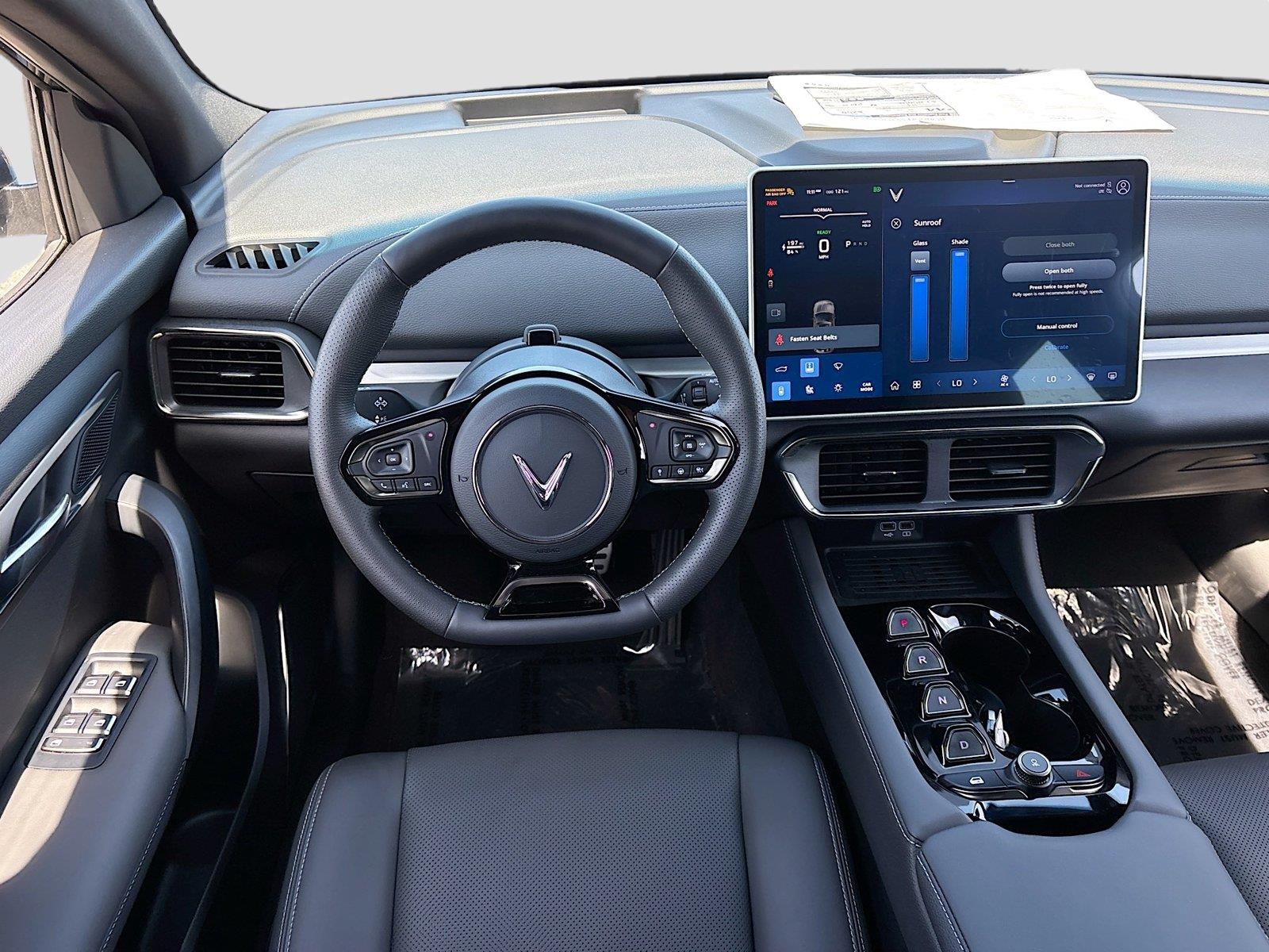 2025 VinFast VF 8 Plus