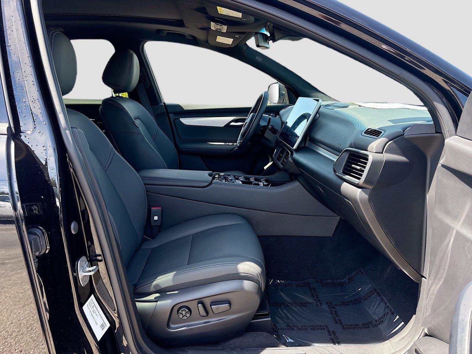 2025 VinFast VF 8 Plus