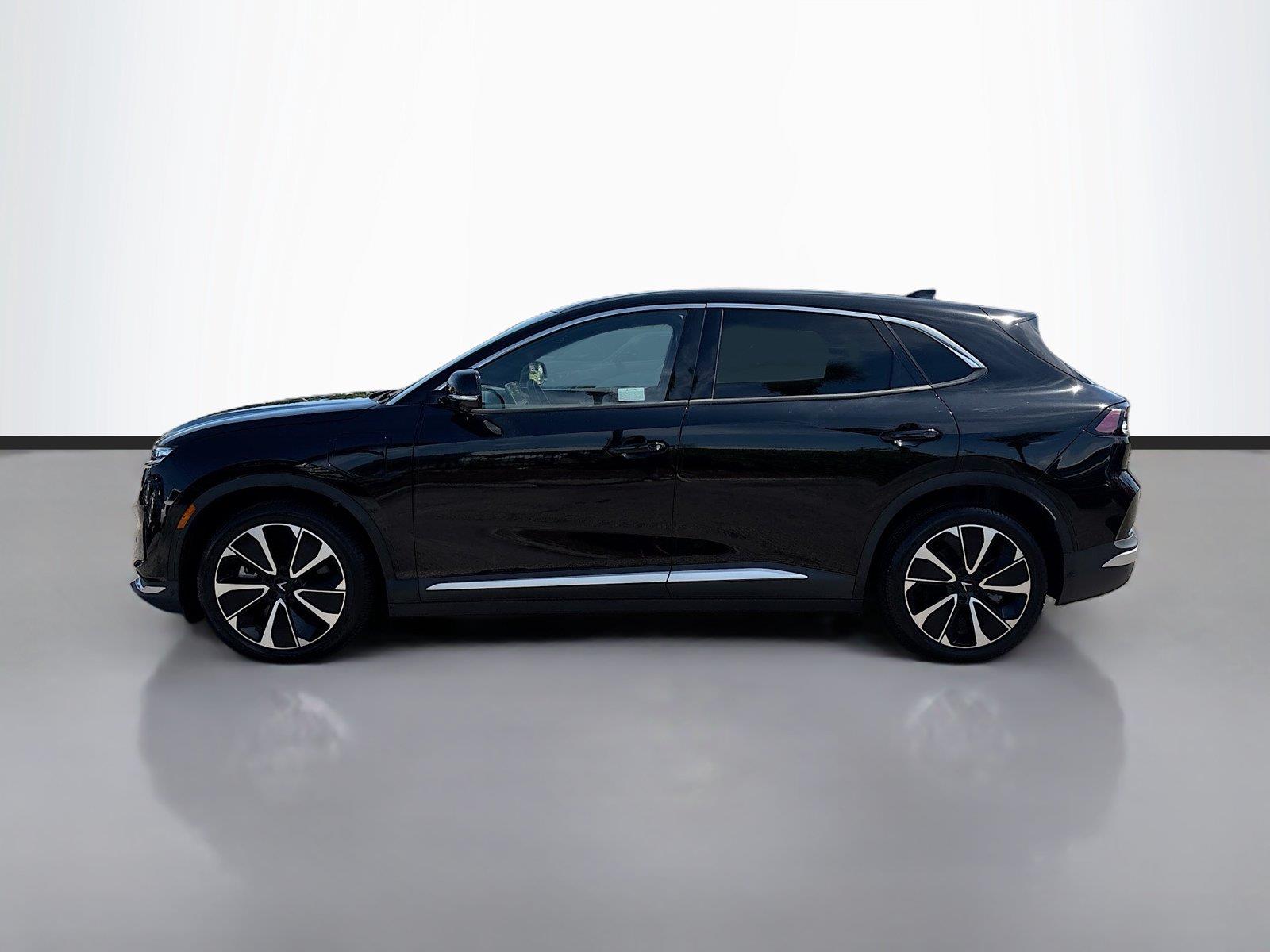 2025 VinFast VF 8 Plus