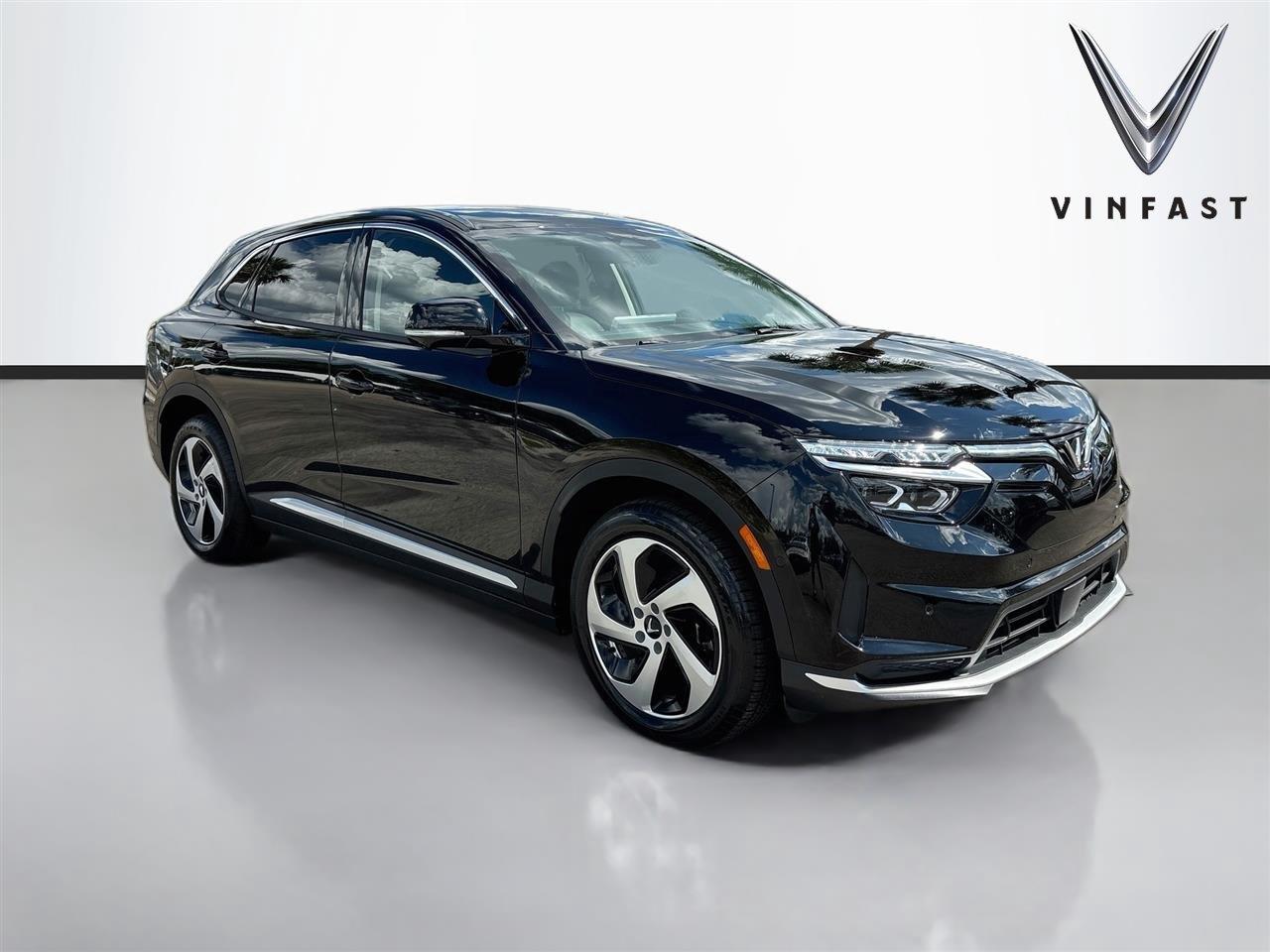 2027 VinFast VF 8 Eco