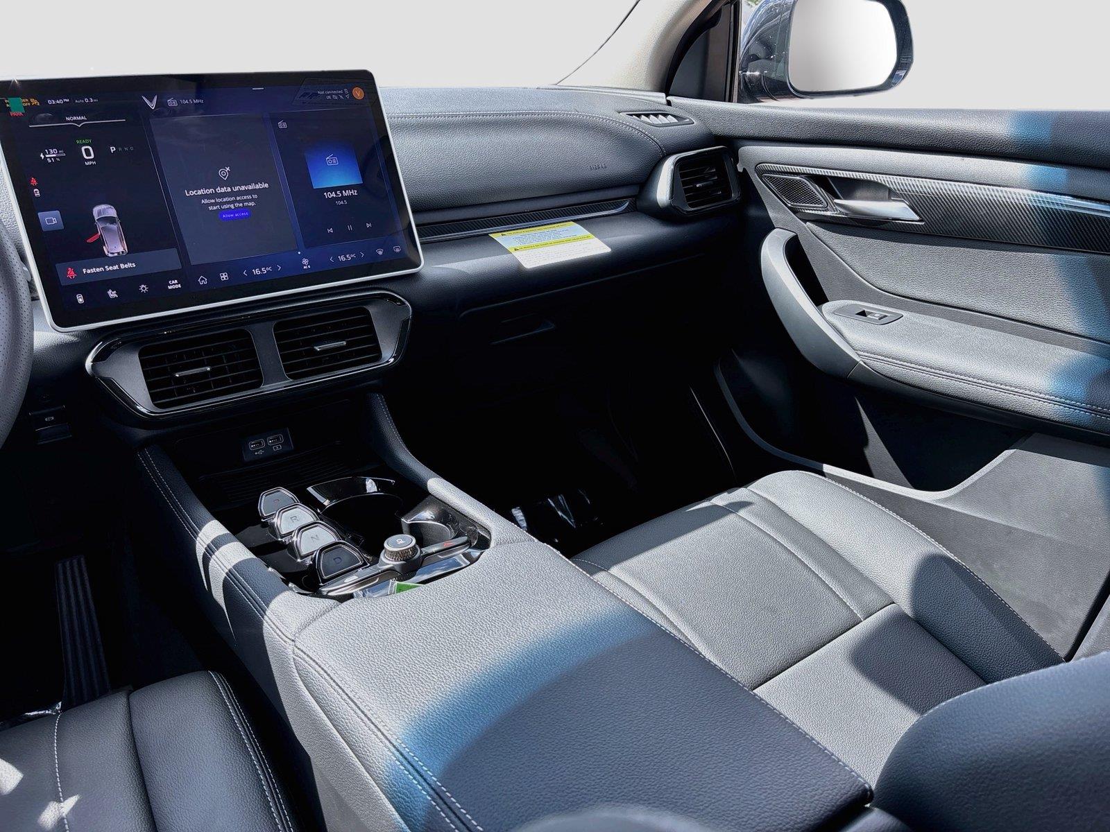 2027 VinFast VF 8 Eco
