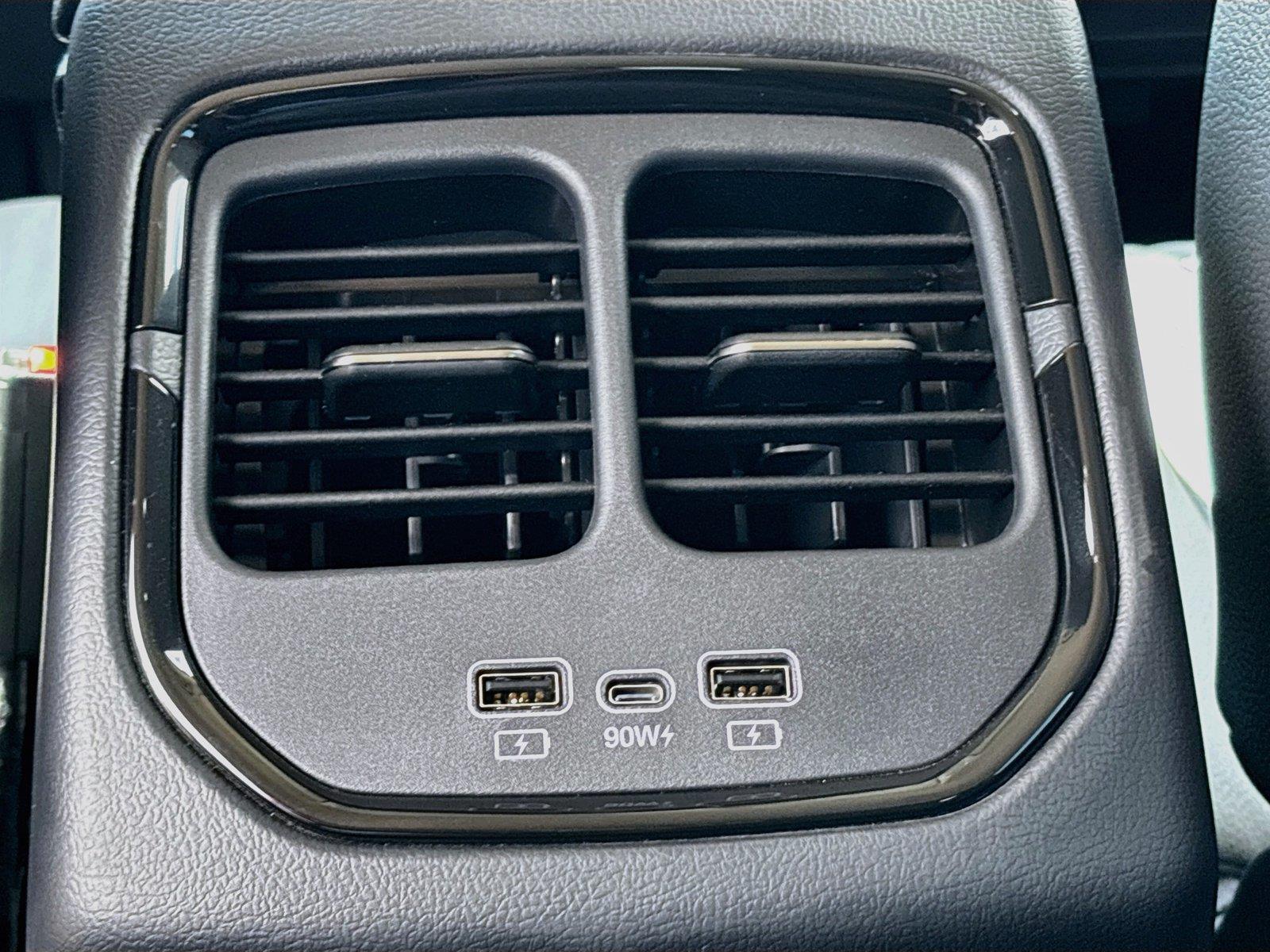 2027 VinFast VF 8 Eco