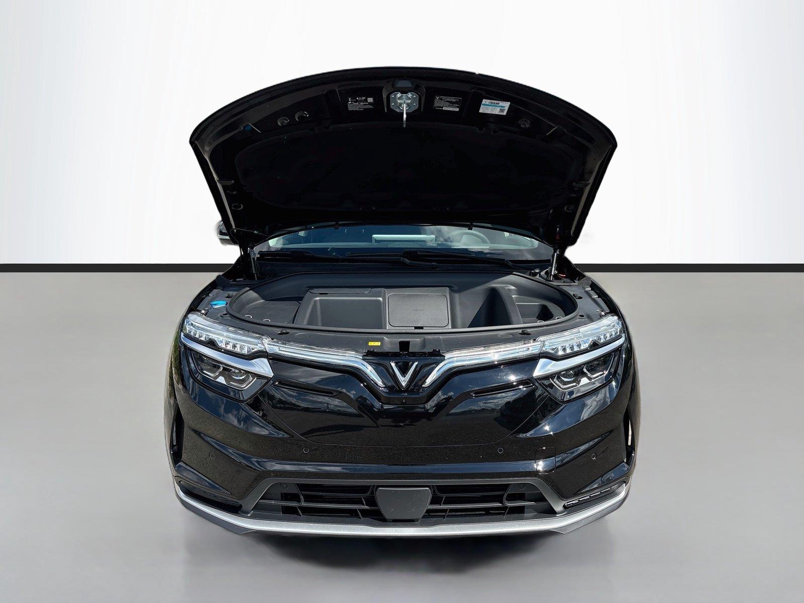 2027 VinFast VF 8 Eco