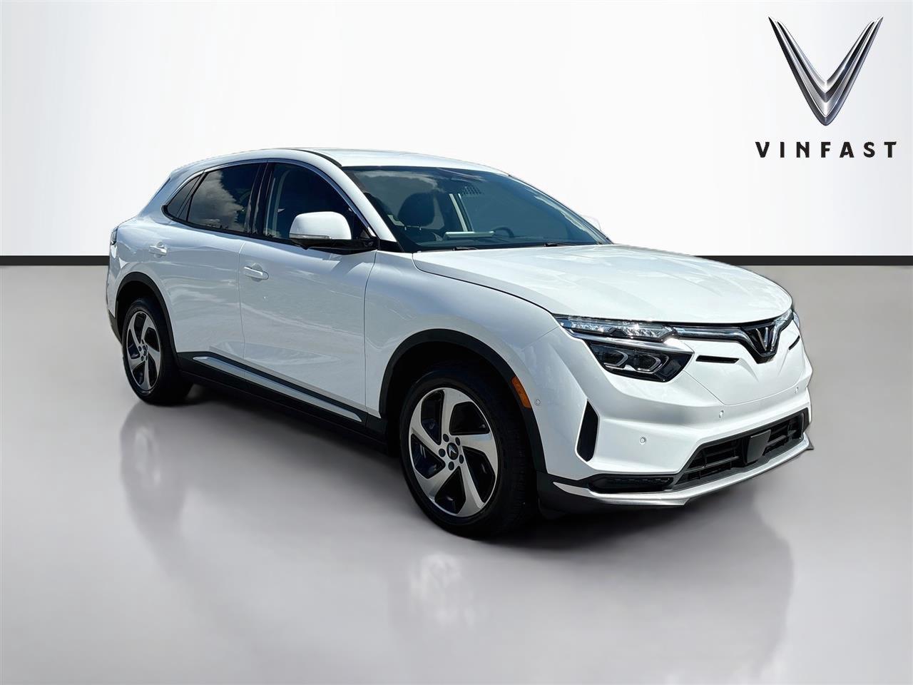 2027 VinFast VF 8 Eco