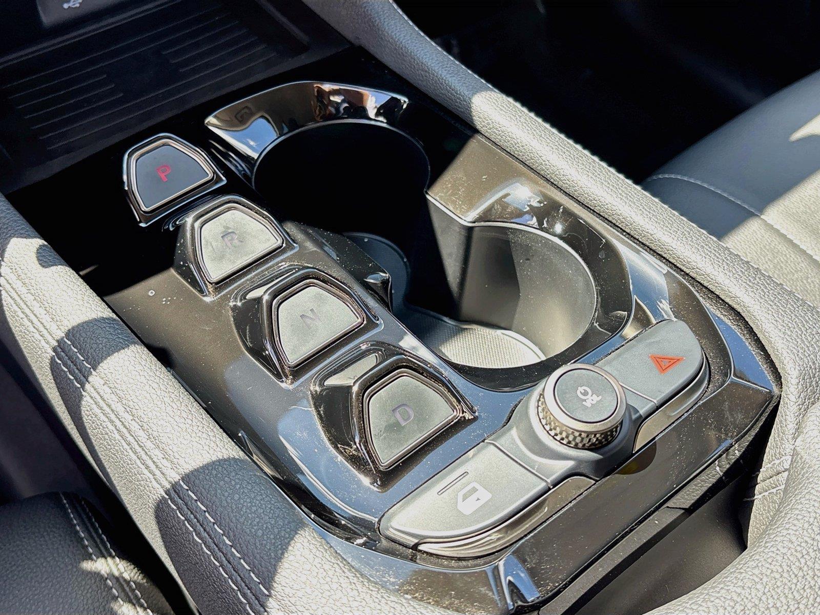 2027 VinFast VF 8 Eco