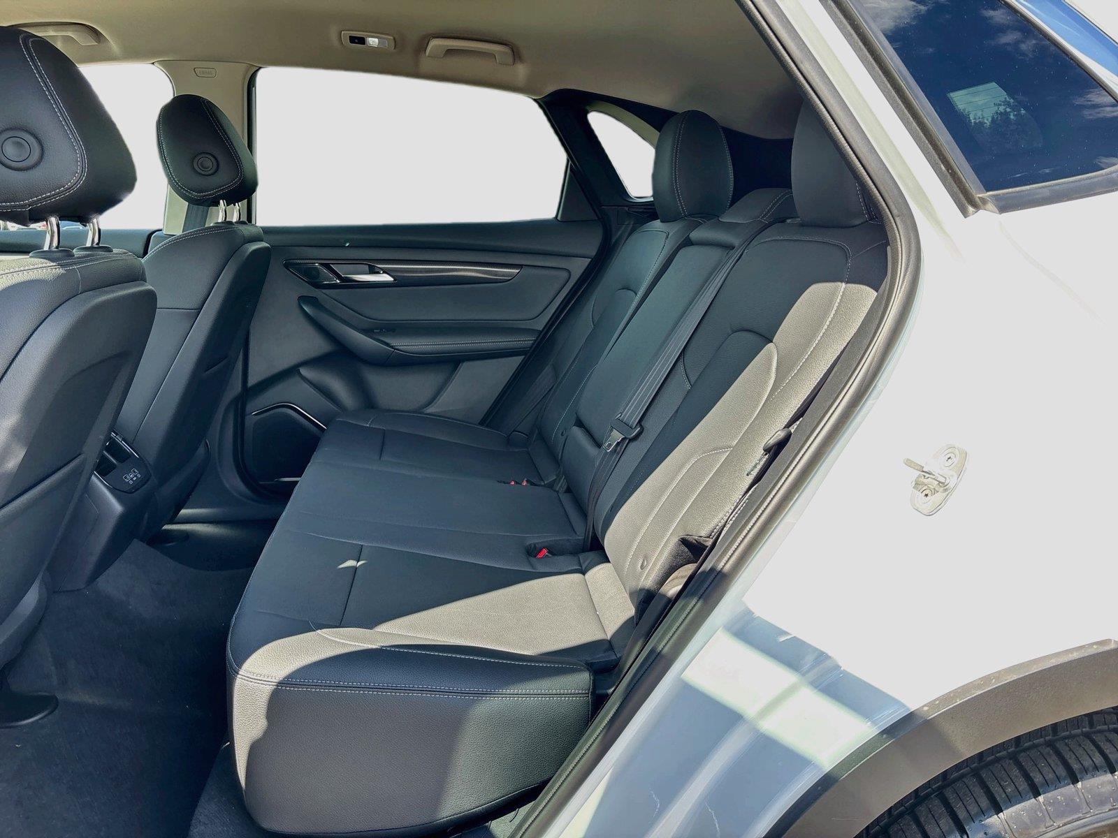 2027 VinFast VF 8 Eco