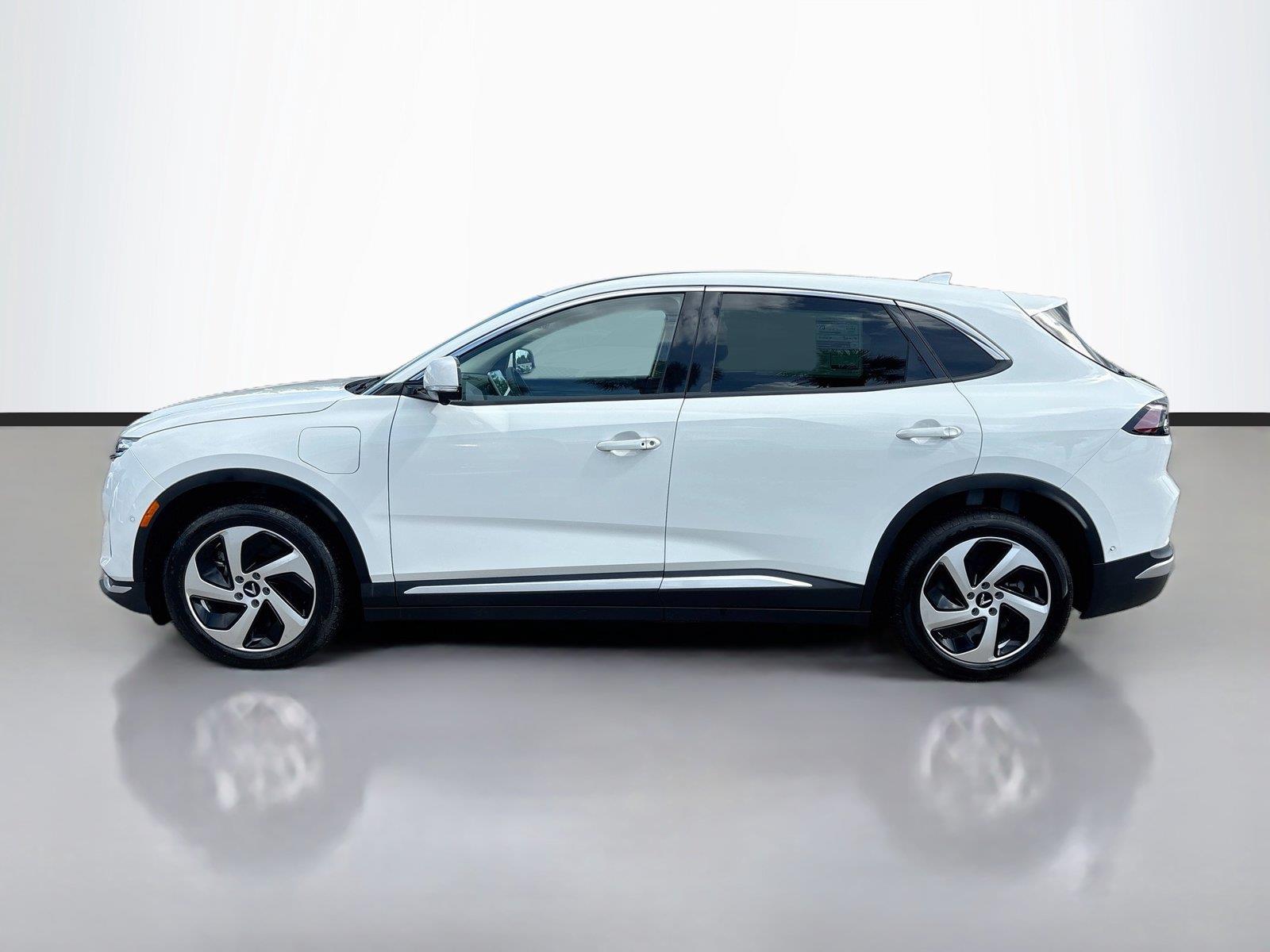 2027 VinFast VF 8 Eco