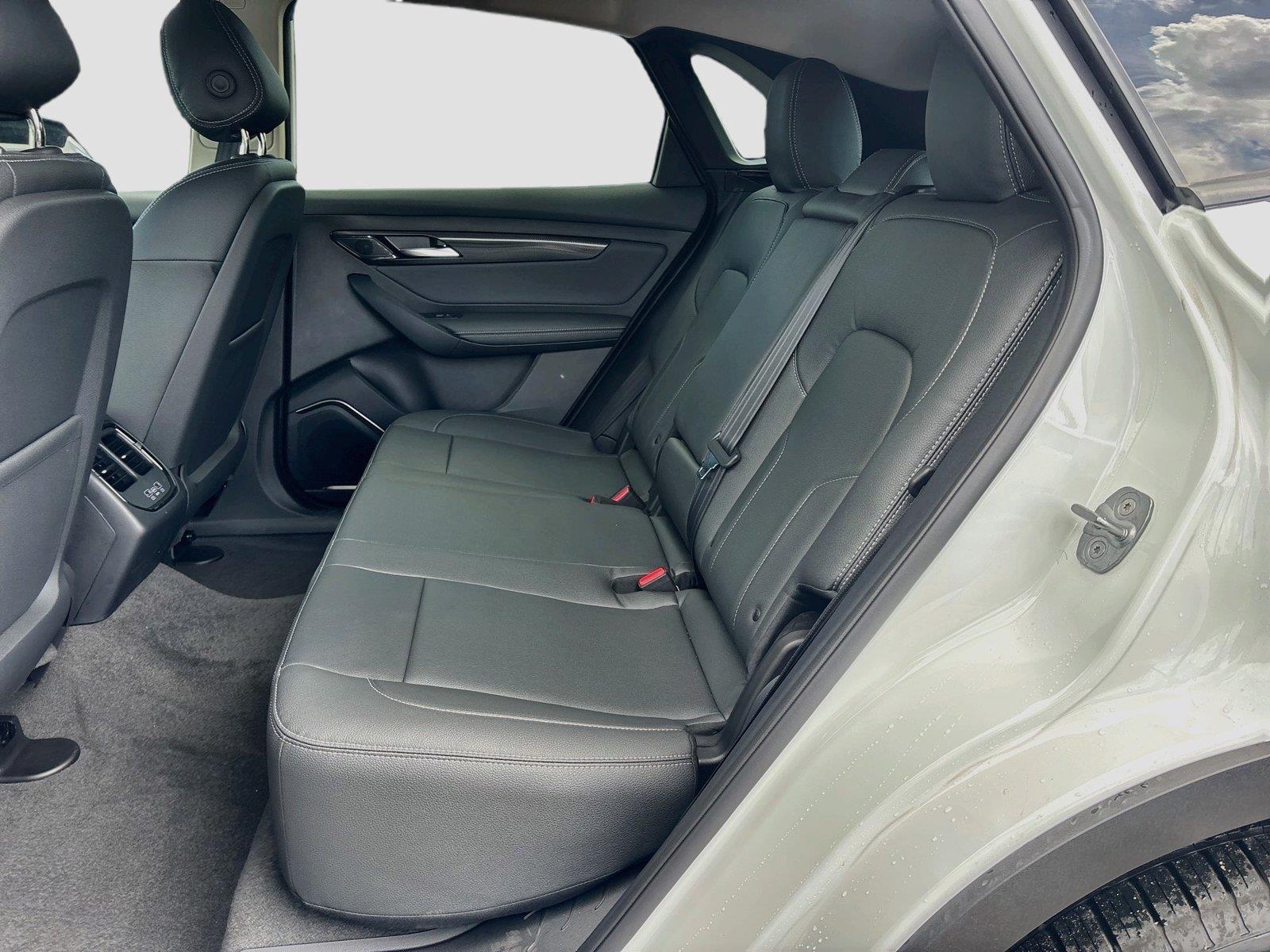 2027 VinFast VF 8 Eco