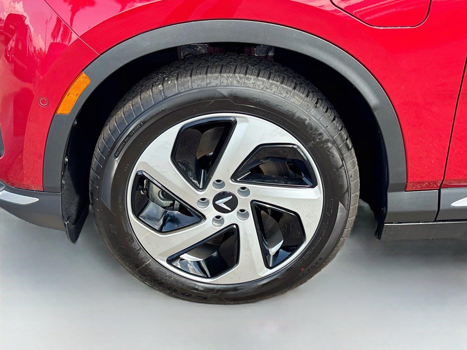 2027 VinFast VF 8 Eco
