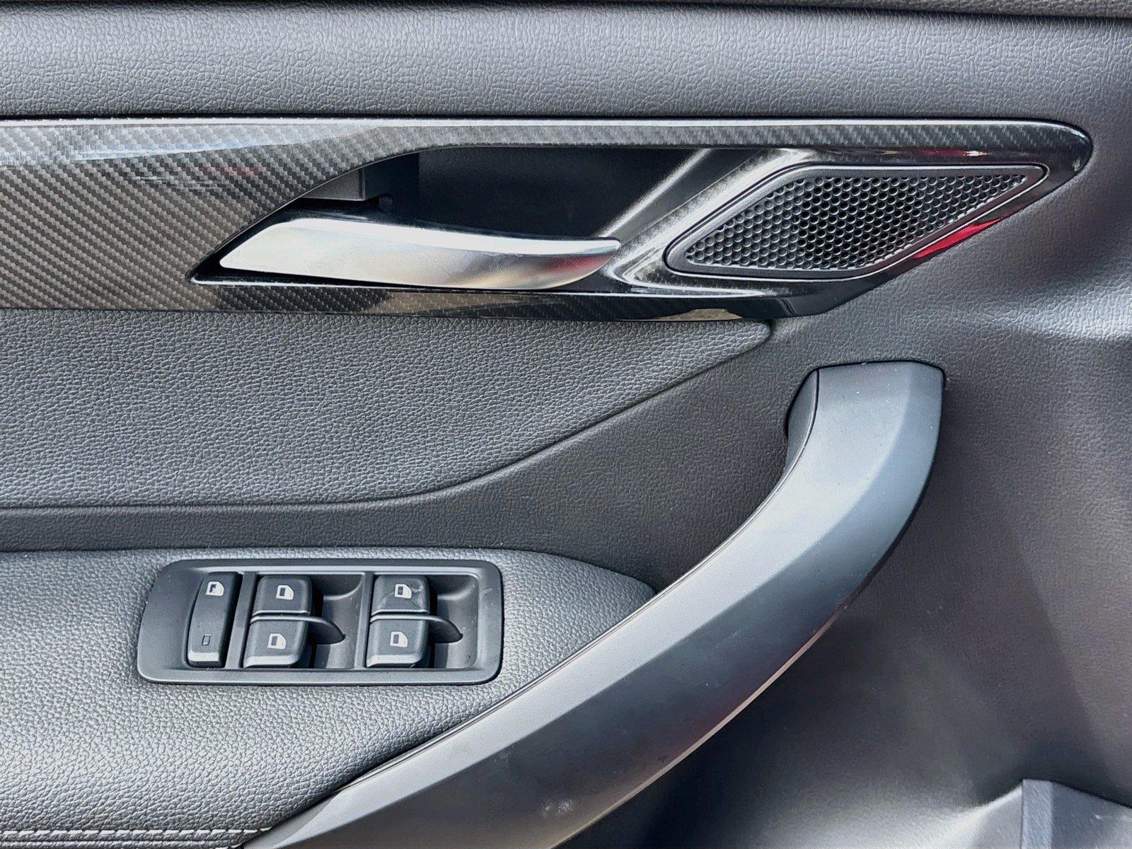 2027 VinFast VF 8 Eco