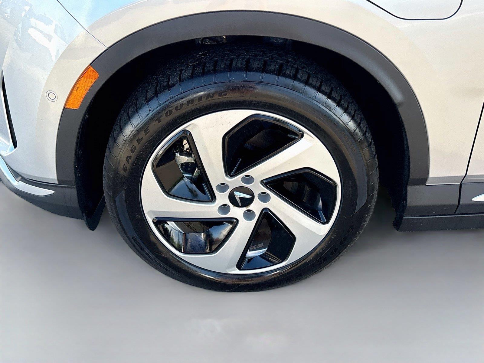 2027 VinFast VF 8 Eco