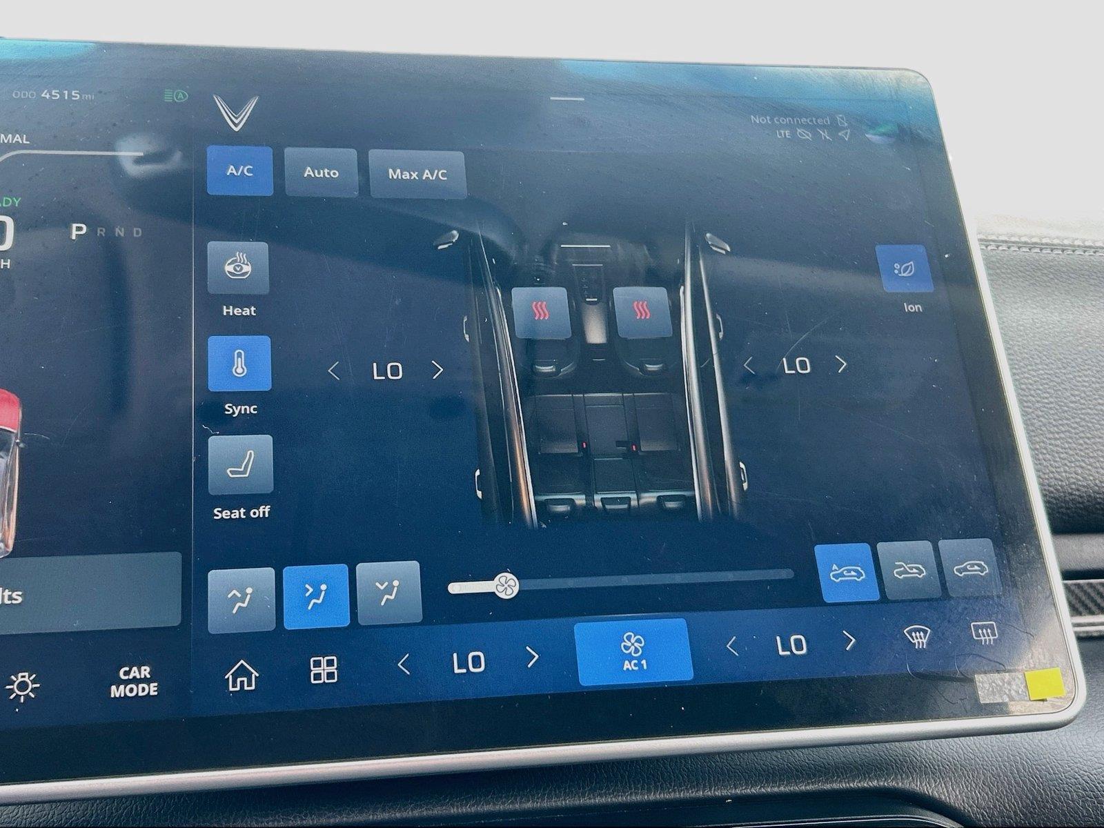 2025VinFastVF 8Eco