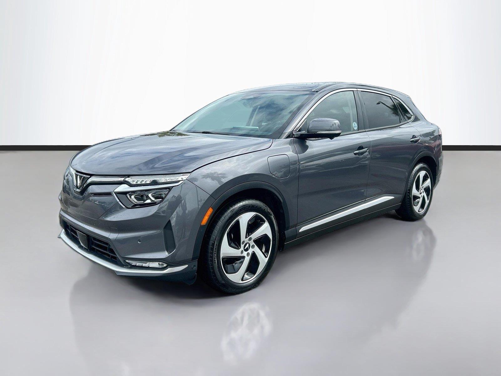 2025VinFastVF 8Eco