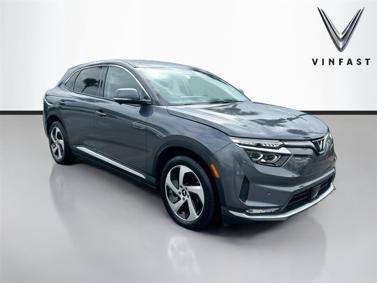 2025VinFastVF 8Eco