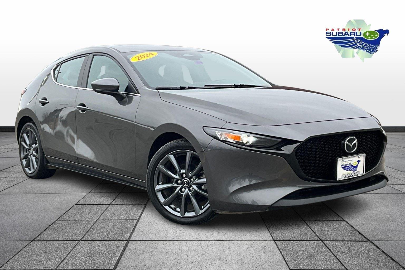 Machine Gray Metallic 2024 Mazda MAZDA3 2.5 S Preferred Hatchback FWD Hatchback Front-Wheel Drive Automatic