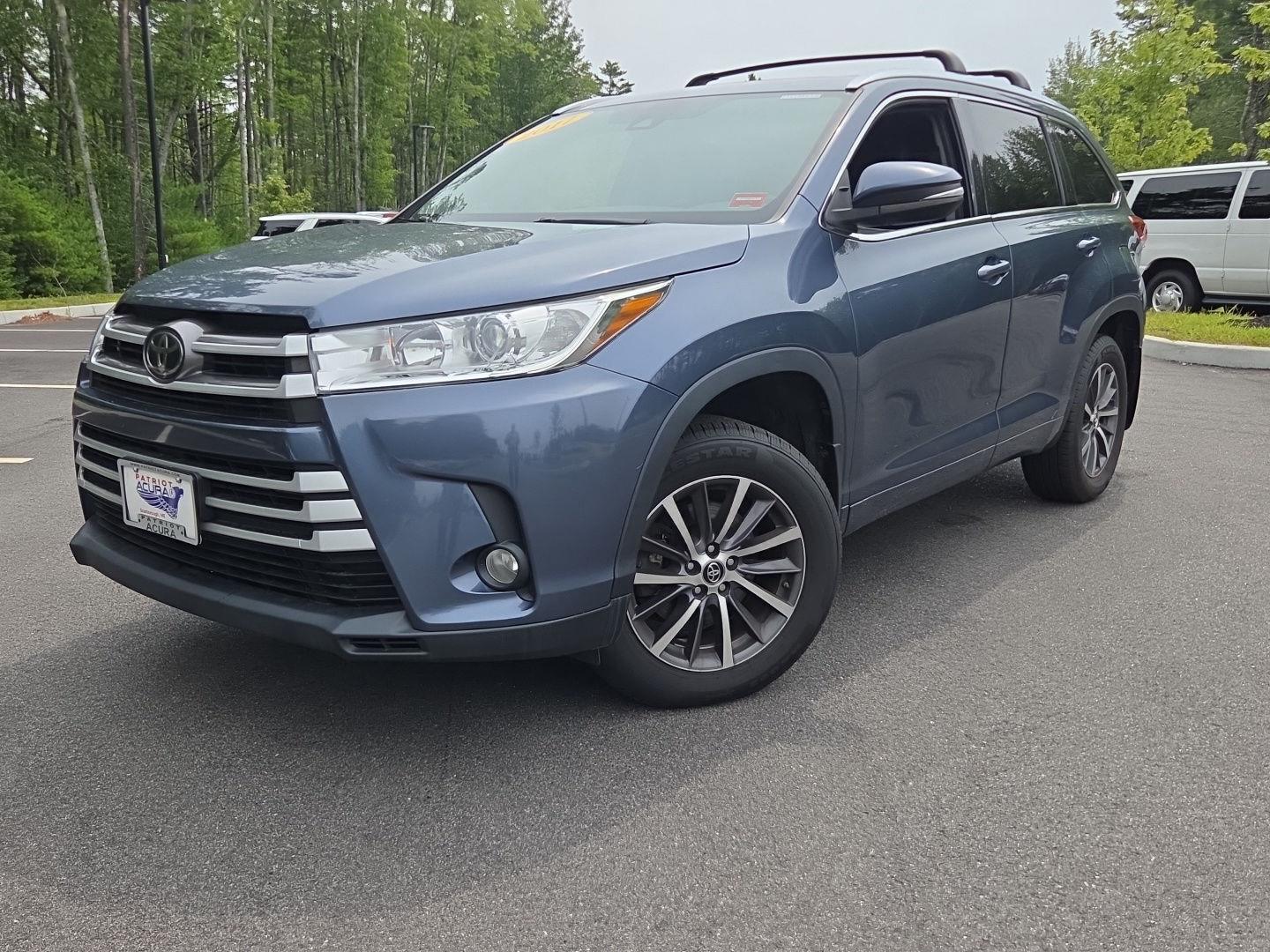 Shoreline Blue Pearl 2017 Toyota Highlander SUV / Crossover All-Wheel Drive 8-Speed Automatic