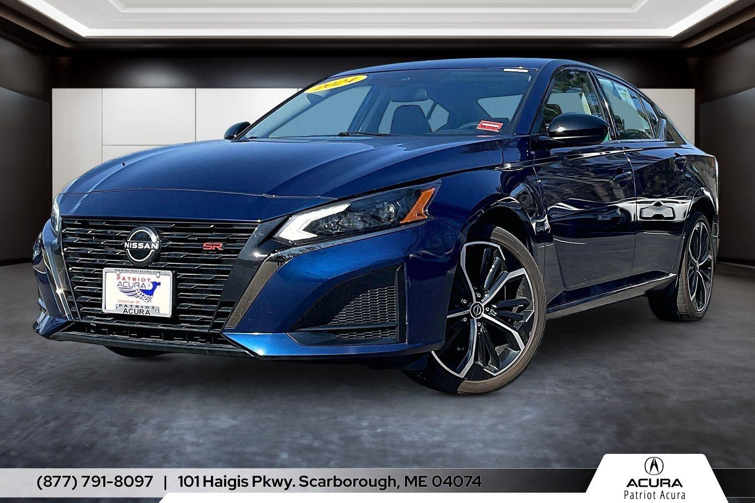 Deep Blue Pearl 2024 Nissan Altima 2.5 SR AWD Sedan All-Wheel Drive Continuously Variable Transmission