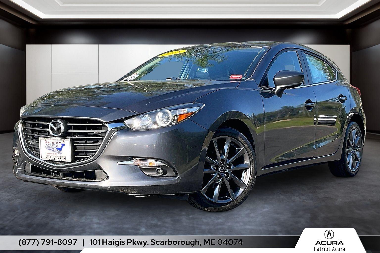 Machine Gray Metallic 2018 Mazda MAZDA3 Touring Hatchback Hatchback Front-Wheel Drive Automatic