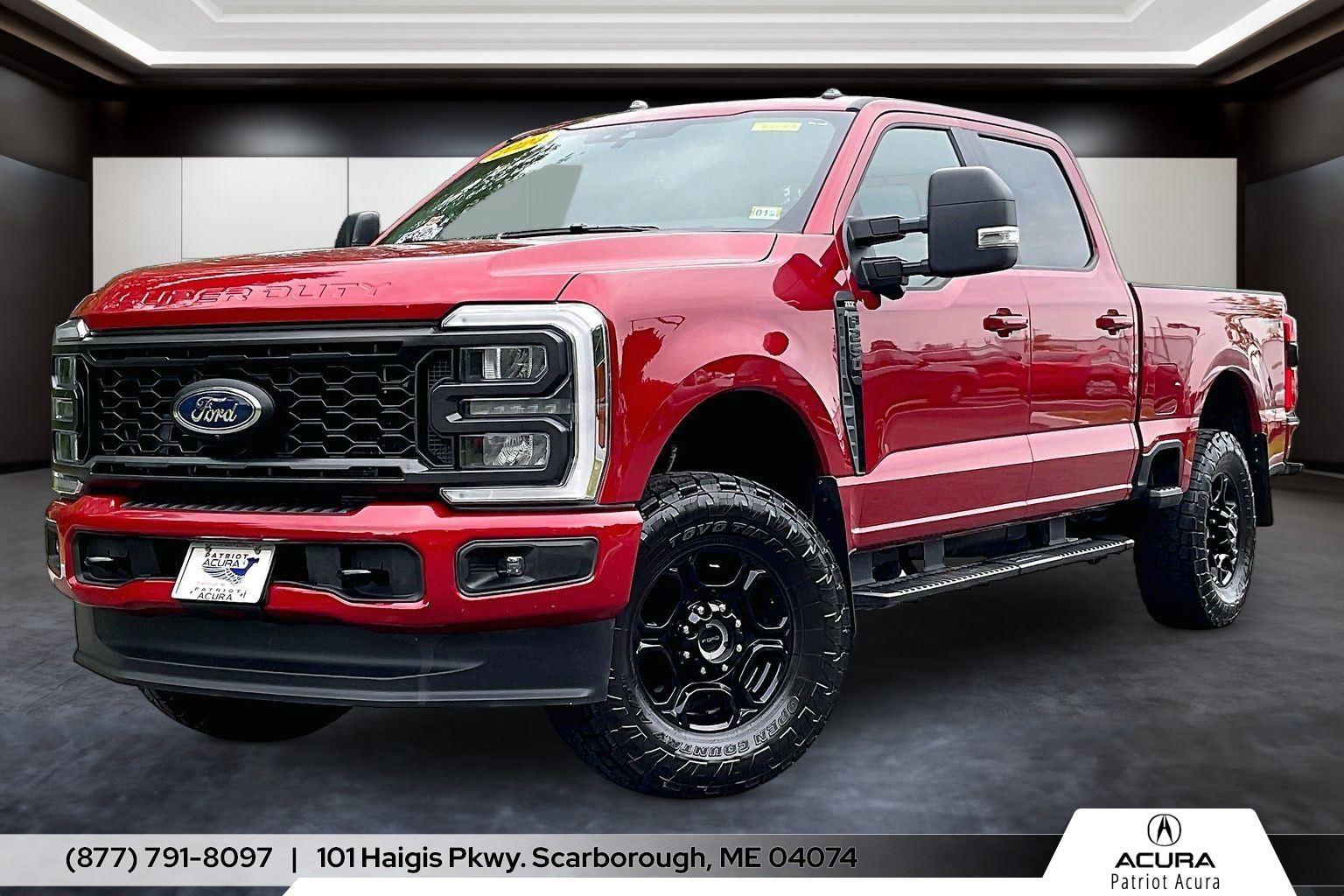 Rapid Red Metallic Tinted Clearcoat 2024 Ford F-250 Super Duty Pickup Truck Four-Wheel Drive Automatic