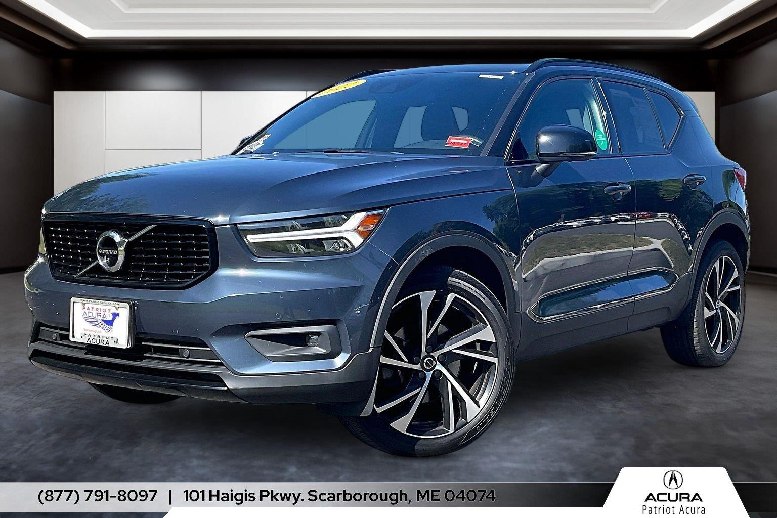  2022 Volvo XC40 T5 R-Design AWD   