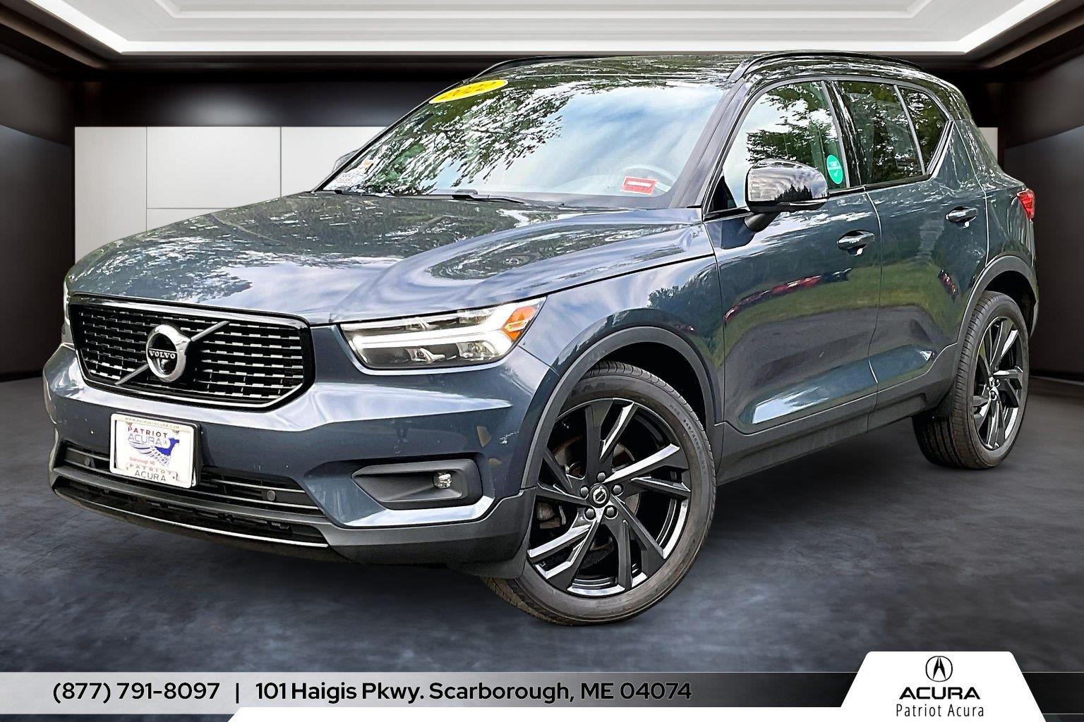  2022 Volvo XC40 T5 R-Design AWD   
