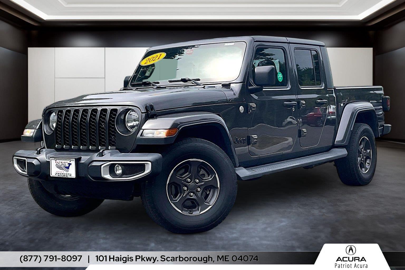 Gray (Granite Crystal Metallic Clearcoat) 2021 Jeep Gladiator Pickup Truck Four-Wheel Drive 8-Speed Automatic