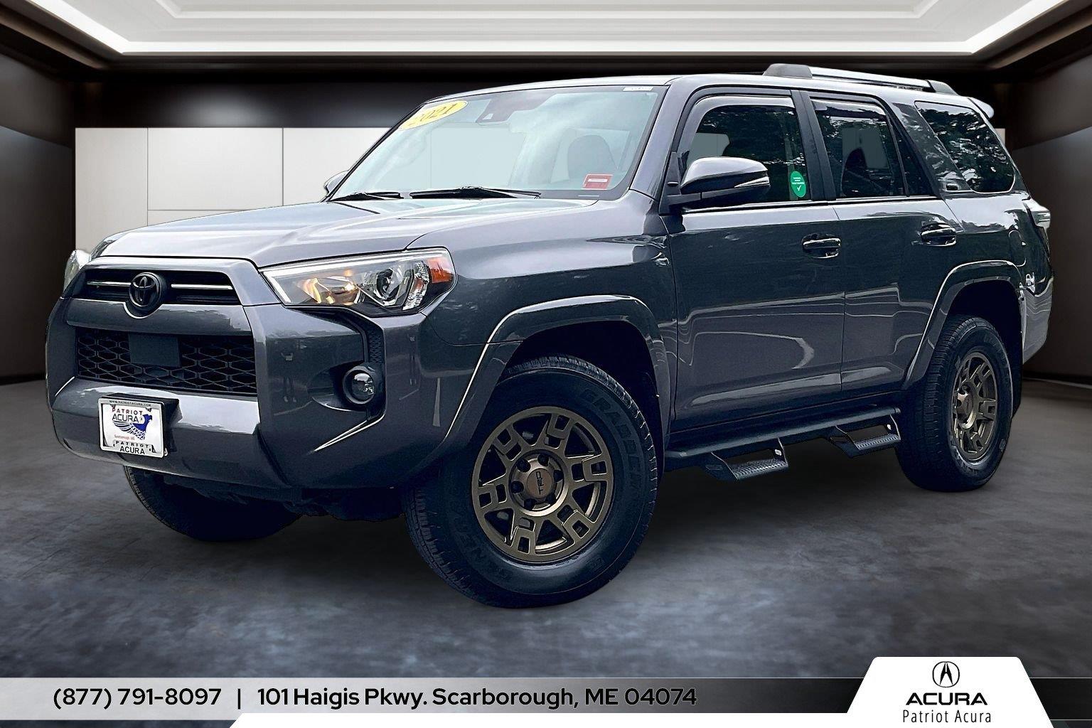 Magnetic Gray Metallic 2022 Toyota 4Runner SUV / Crossover Four-Wheel Drive Automatic
