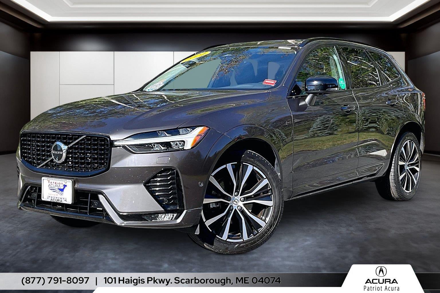 Gray (Platinum Grey Metallic) 2024 Volvo XC60 SUV / Crossover All-Wheel Drive Automatic