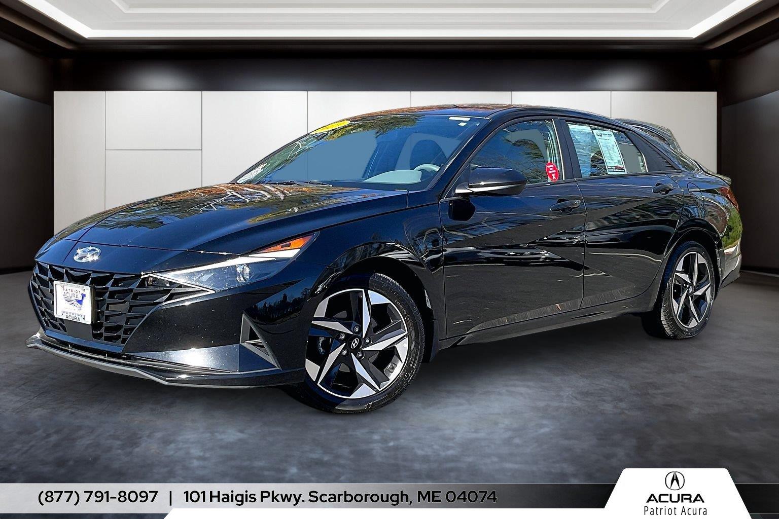 2023 Hyundai Elantra SEL FWD