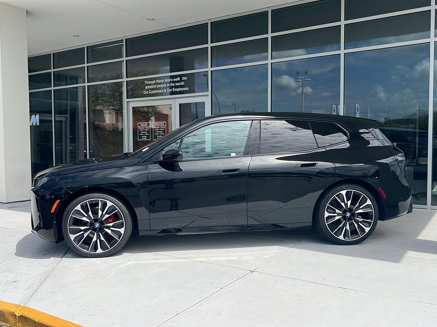 View vehicle photo 3