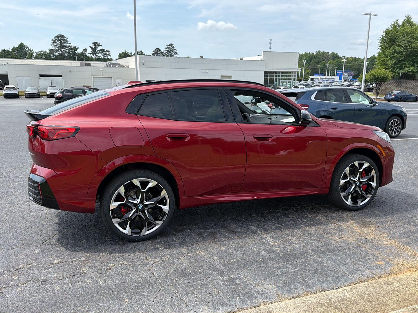 View vehicle photo 7
